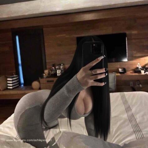 God Ashley Femdom Findom  avatar