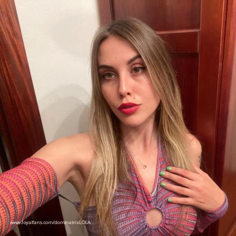 Tu diosa favorita👑 - DIOSALOLA Official Photos www.Loyalfans