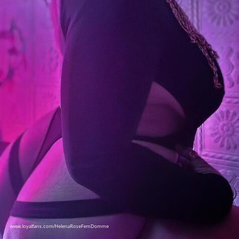 Mistress Helena Rose avatar