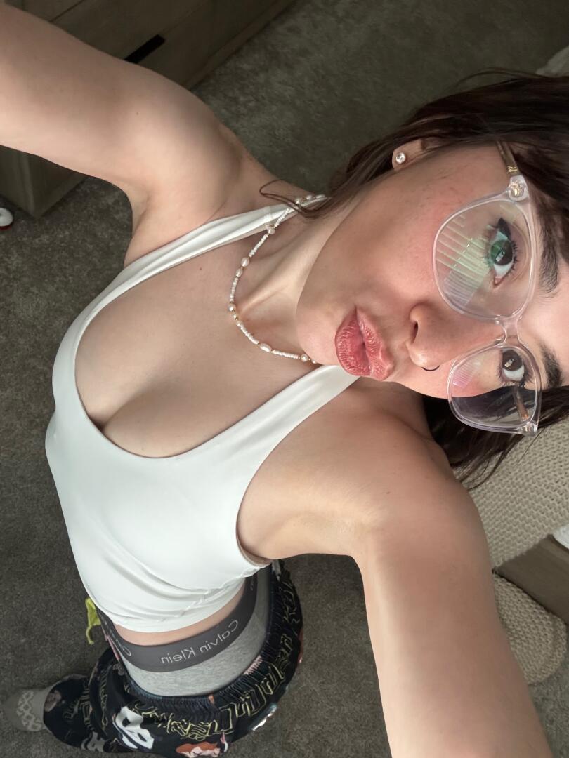 goddess catlyn’s Official Social Fan Page LoyalFans