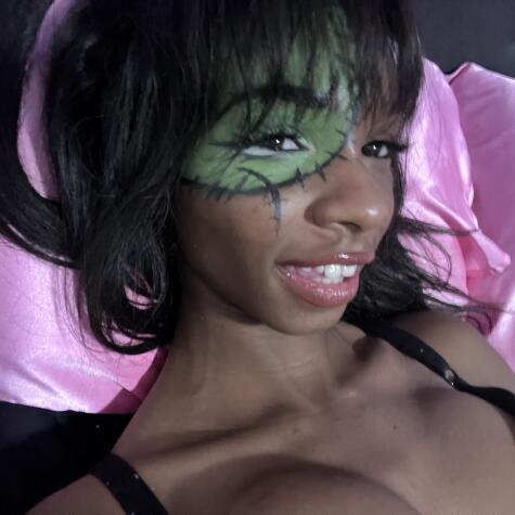 ZynziZaGoddess avatar
