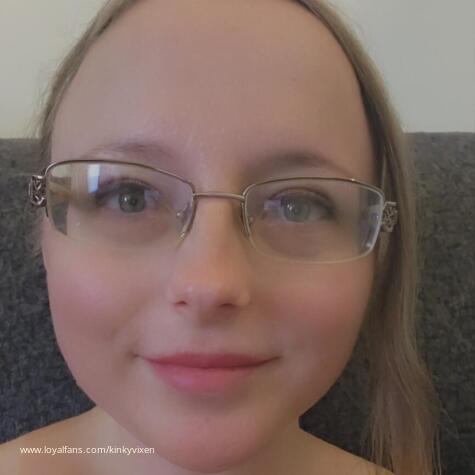 KinkyVixen avatar