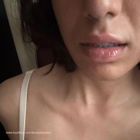 BustyTiannaXO avatar