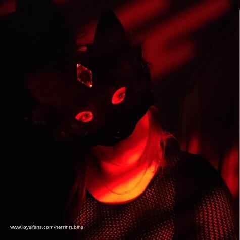 Herrin Rubina | Your German Mistress avatar