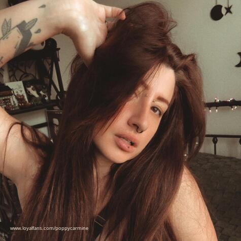 Poppy Carmine avatar