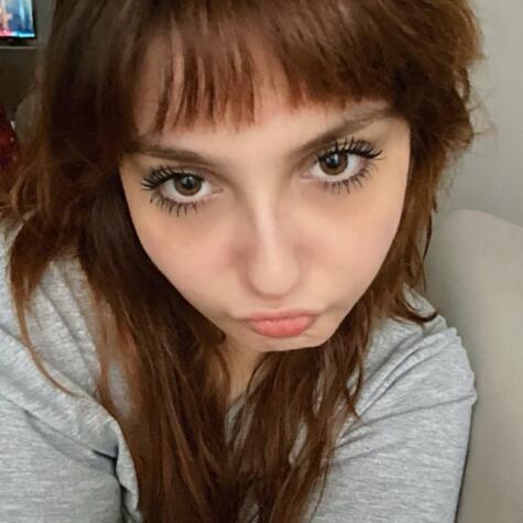 llaraa avatar