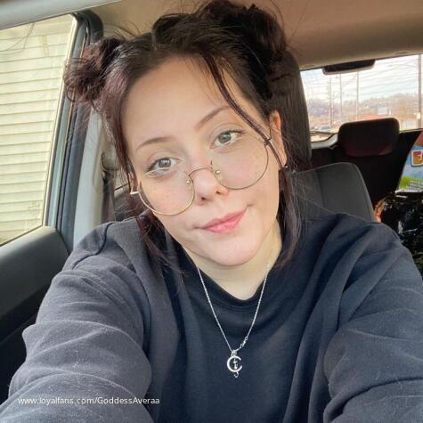 GoddessAveraa  avatar