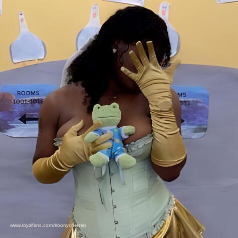 EbonyCherries avatar