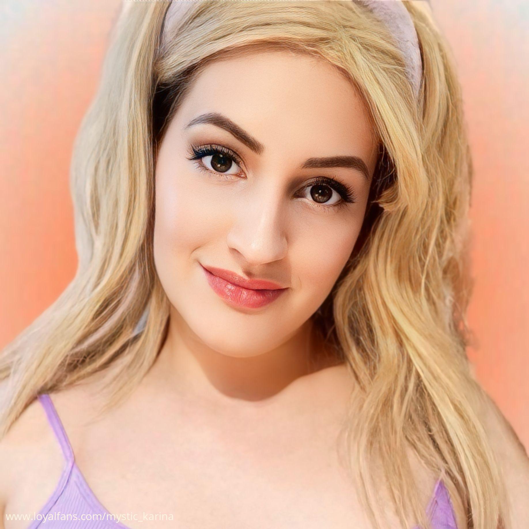 Iris Bloom's videos and clips | Official account | LoyalFans