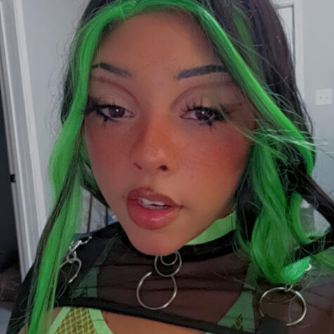 Mistress Priscilla avatar