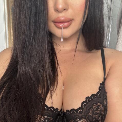 Lily Louise avatar