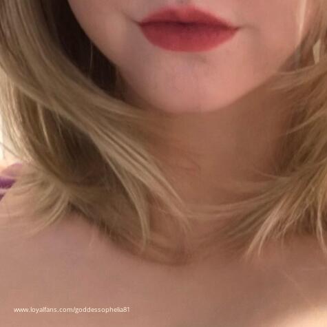 Goddessophelia81 avatar