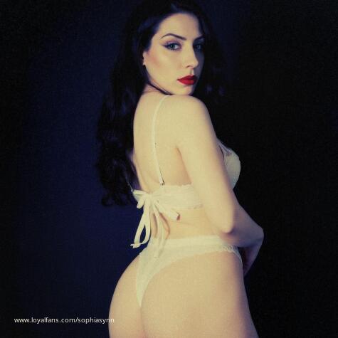 Goddess Sophia Synn Hypnotic Succubus Femdom Findom Therapy Brainwashing Mind Control JOI CEI avatar