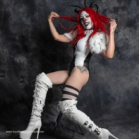 Kitzi Klown avatar