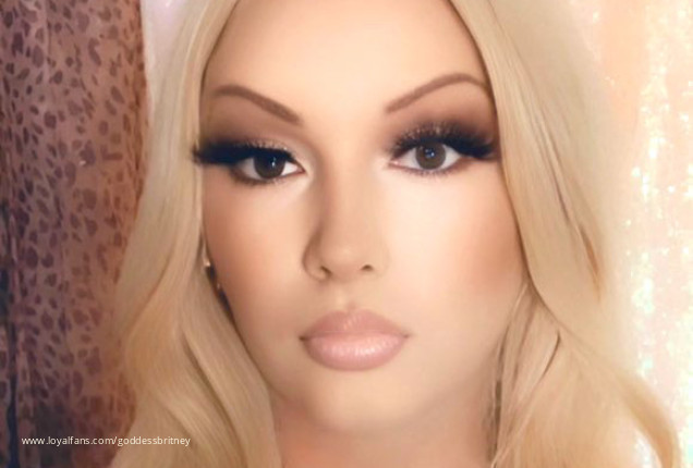 Flashing My pink panties on the beach 🏝️🐚 - TS Goddess Britney Trans