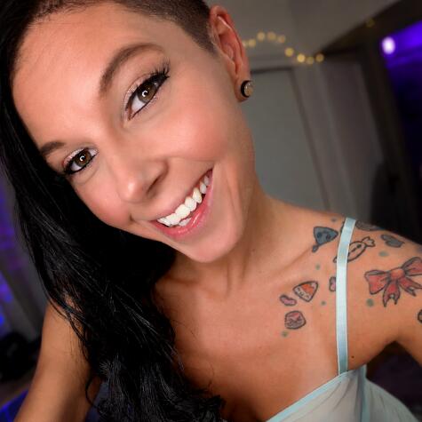 MilfyMandy avatar