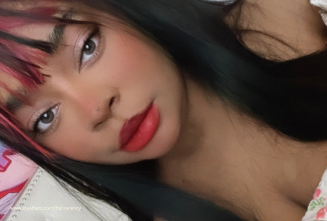 Vibrational squirting 😍 - Hellserenity Official Profile | www.Loyalfans.com