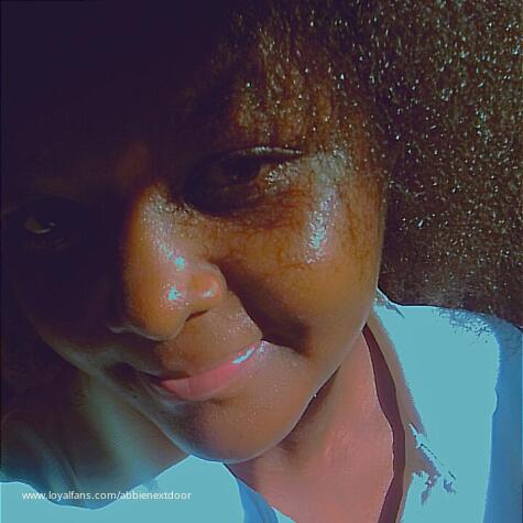 AbbieNextDoor avatar