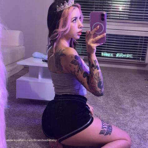 Goddess Daisy FINDOM