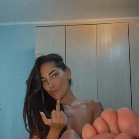 LadyC18N93 avatar