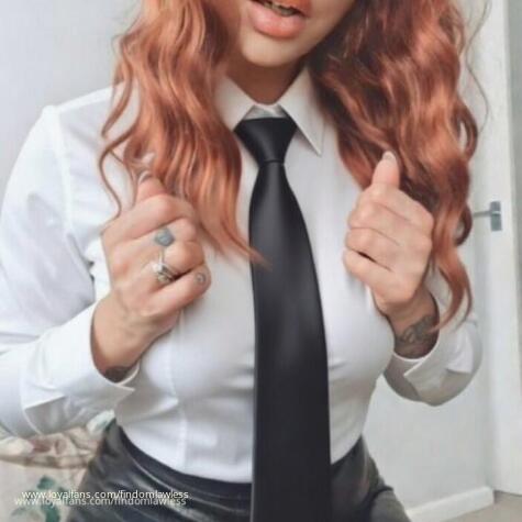 LAWYER OF FINDOM DEBT  findom debt footfetish paypig  avatar