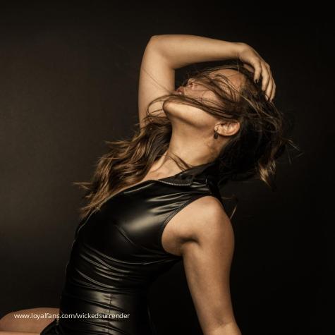 WickedSurrender avatar