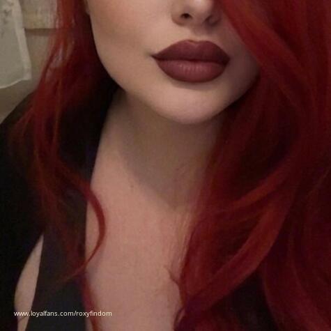 RoxyFindomme avatar