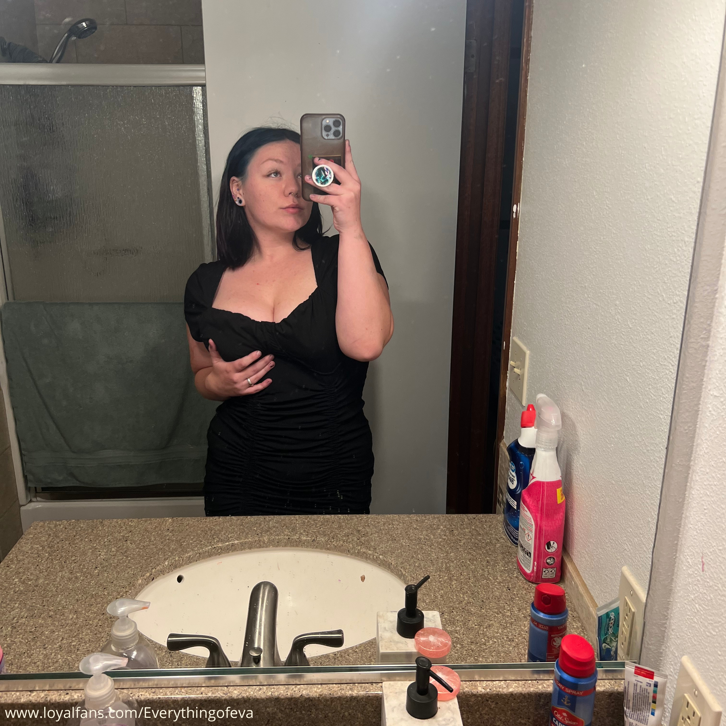 goddess-evaa-s-videos-and-clips-official-account-loyalfans