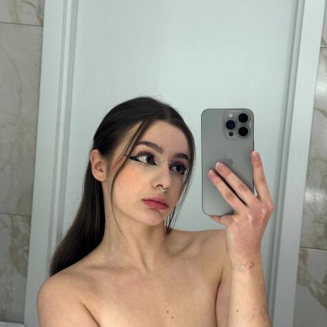 CutieRosee avatar