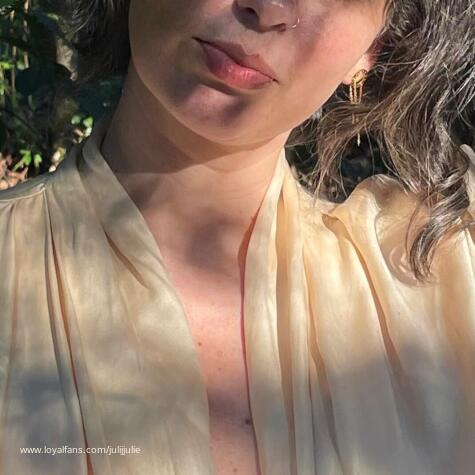 julijjulie avatar