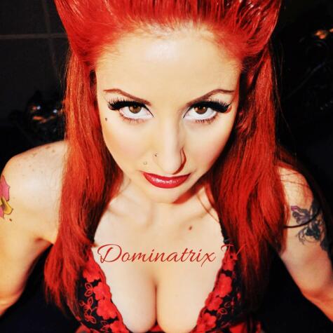 Dominatrix V avatar