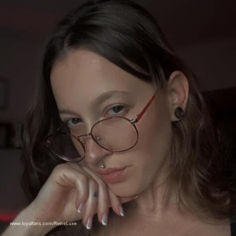 Reine Luxe avatar