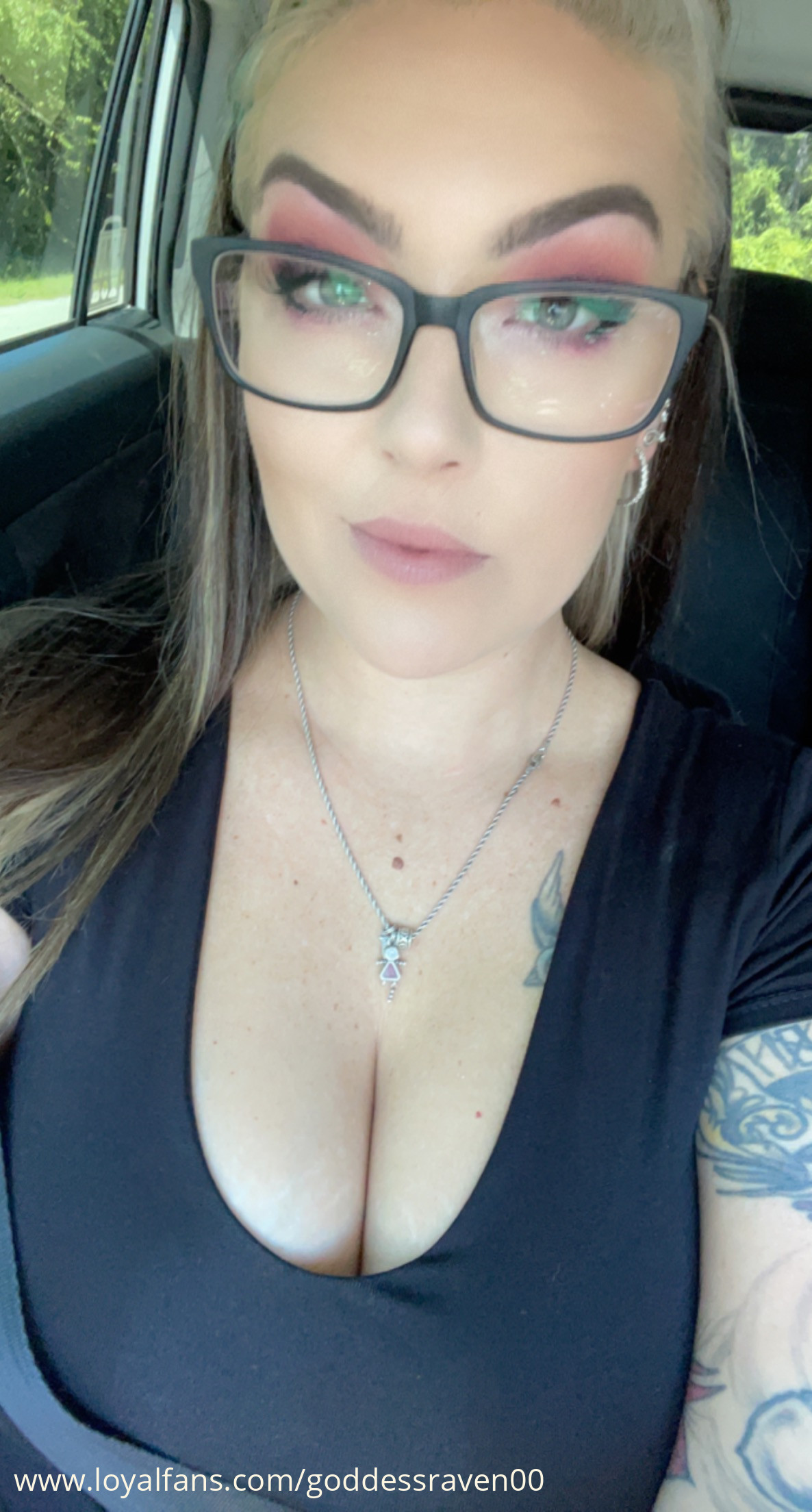 Goddess Raven 00’s Official Social Fan Page LoyalFans