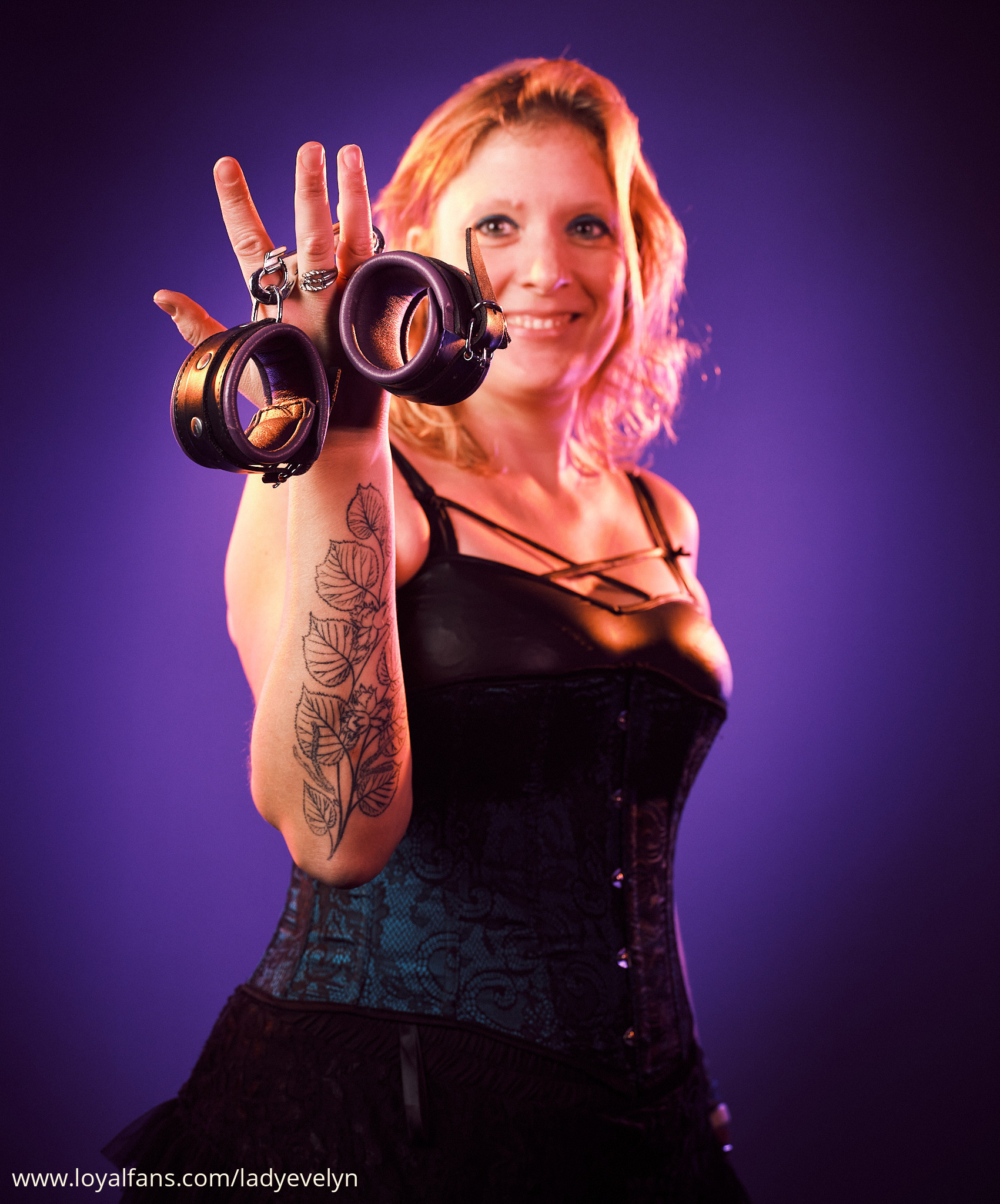 Lady Evelynn’s Official Social Fan Page LoyalFans