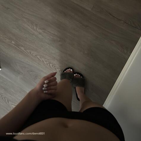 demi’s_feet avatar