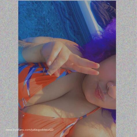 YaFavGoddess420 avatar