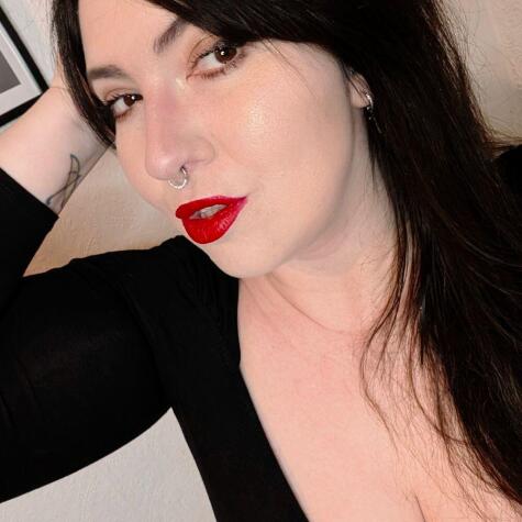 Mistress Lenore Sins avatar