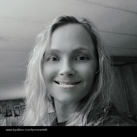 LynnMarie44 avatar