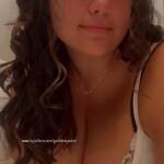 Queen Sabri avatar
