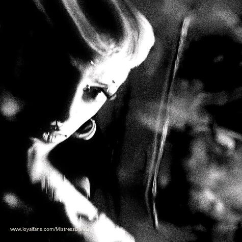 Mistress Dark L avatar