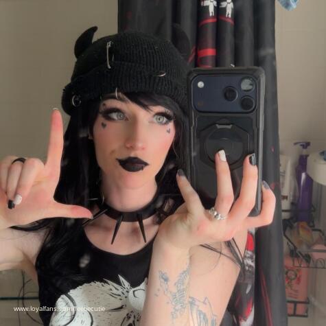 Goddess Kayla Lavigne  avatar