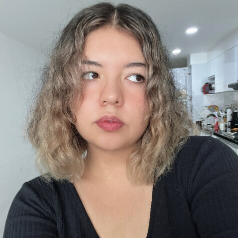 YourqueenEsme avatar
