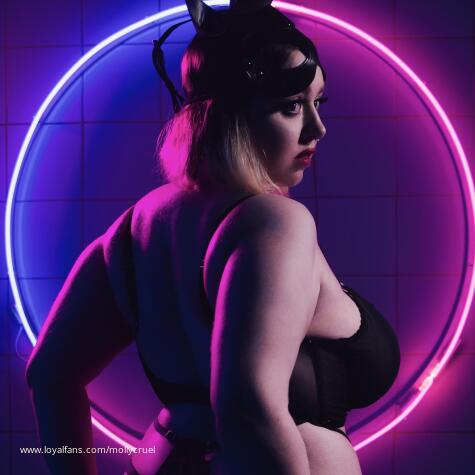 MollyCruel avatar