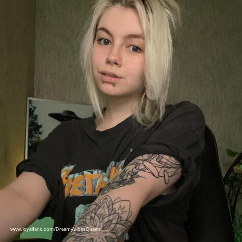 DreamyVibes Queen avatar