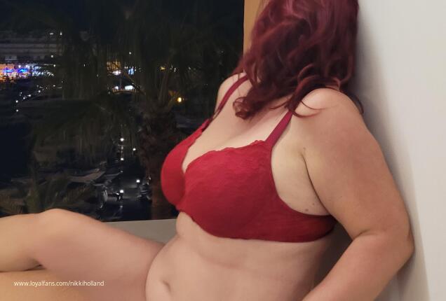 Nikki Holland