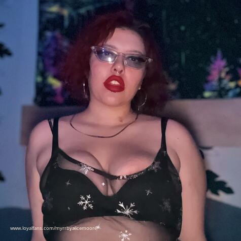 Slave Alice Moore avatar