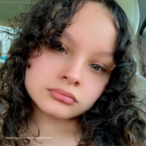 Ur Queen Katie avatar