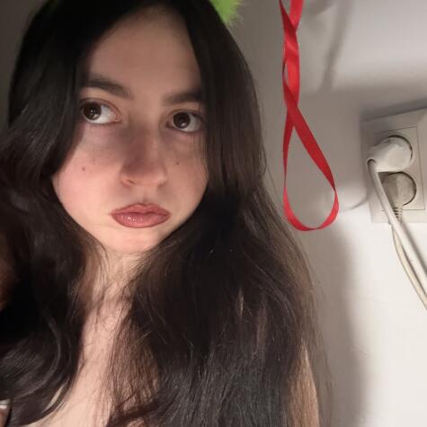 Aphr0ditee avatar
