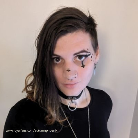 Autumn Phoenix avatar