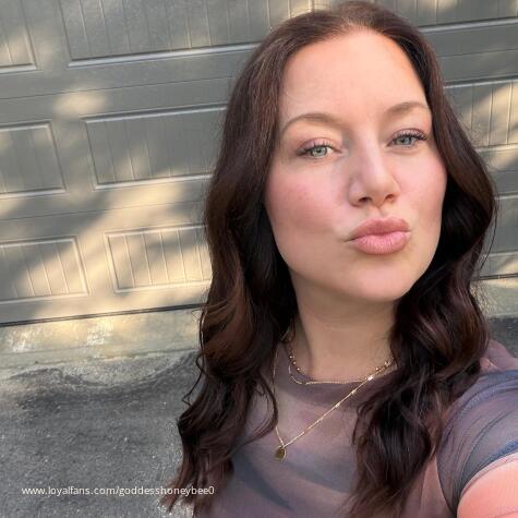 Goddess_HoneyBee avatar